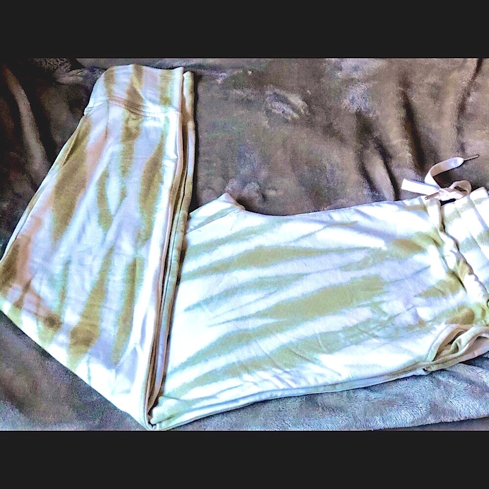 SOLD!!!!!Rachel Zoe Tie Die Joggers Beige and Off White - Picture 4 of 6